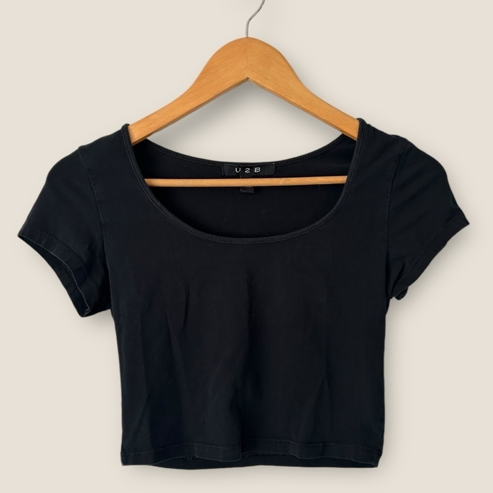 U2B Black Cropped Short Sleeve Tee